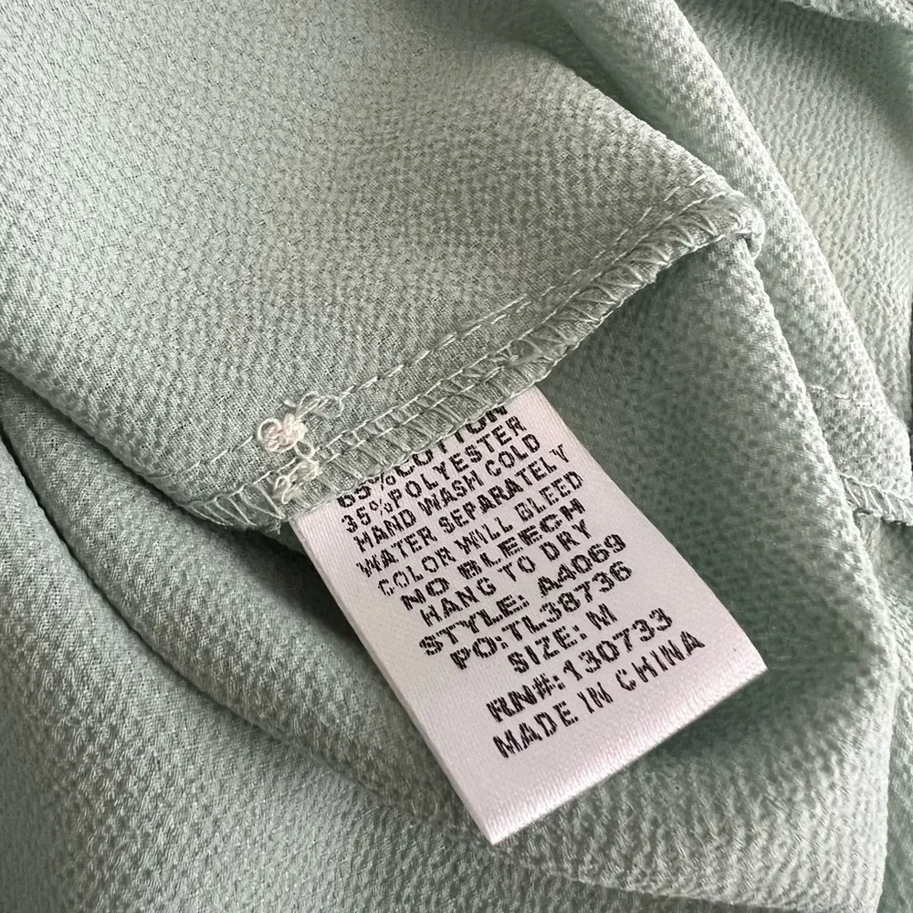 Seafoam green shirt with shear embroidered sleeves -medium - Picture 5 of 8